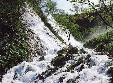 オシンコシンの滝全景画像