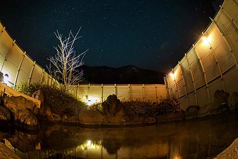 袋田温泉滝見の宿 豊年満作露天風呂夜景画像
