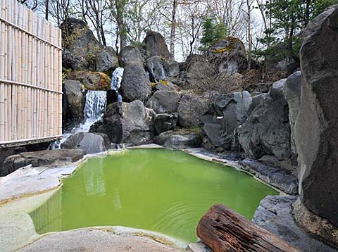 熊の湯ホテル露天風呂画像