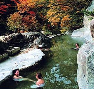 滝の湯大野天風呂画像