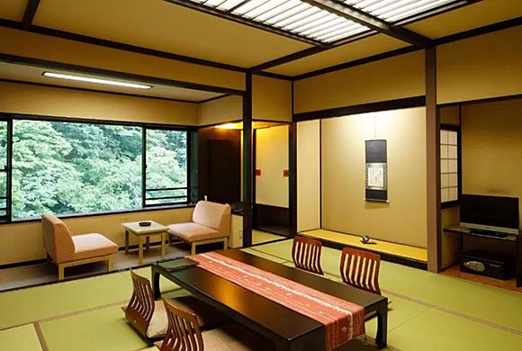 湯西川温泉 彩り湯かしき花と華 客室イメージ画像