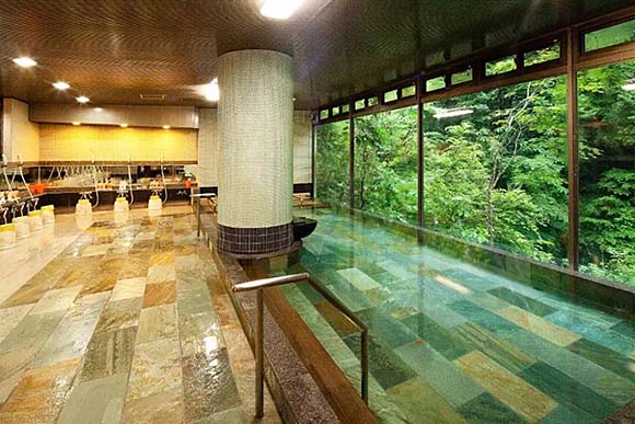 湯西川温泉 彩り湯かしき花と華 大浴場画像