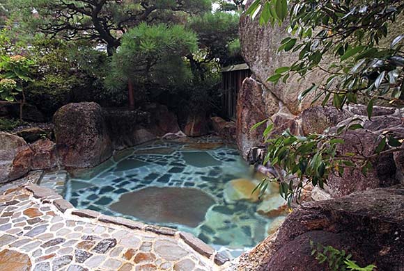 湯の峰温泉 旅館あづまや 露天風呂画像