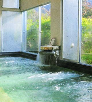 山梨市公共温泉 花かげの湯大浴場画像