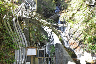 梅ヶ島温泉湯滝画像