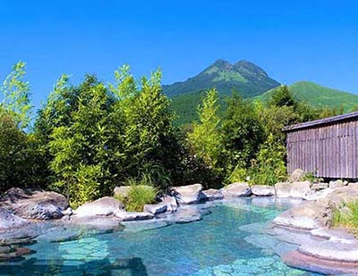 由布院温泉 露天風呂画像