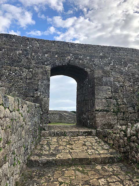 中城城跡 一の郭 裏門画像