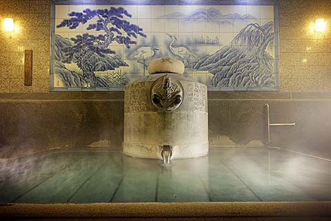 道後温泉本館神の湯男性浴室画像