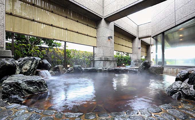 今治温泉 今治国際ホテル 天然今治温泉露天風呂画像