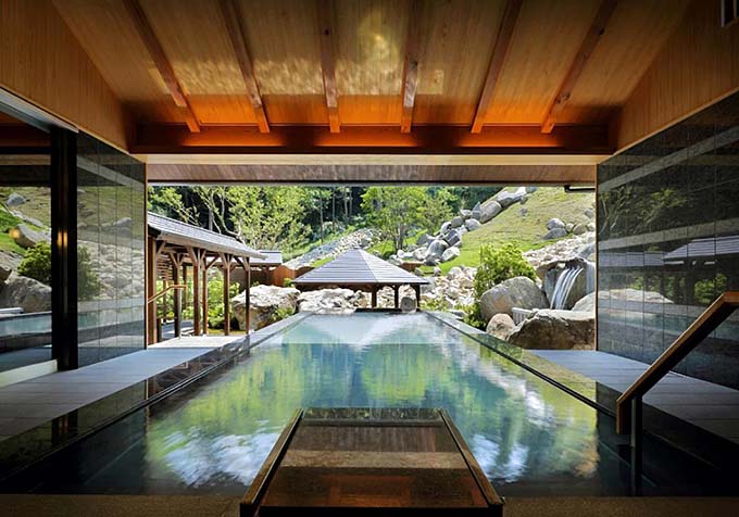 母畑温泉 八幡屋 露天風呂画像