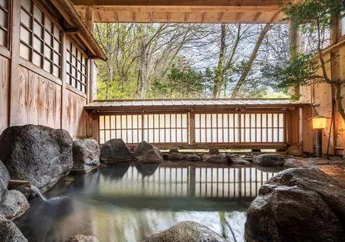 奥土湯温泉郷 山峡のいで湯 小滝温泉 露天風呂画像