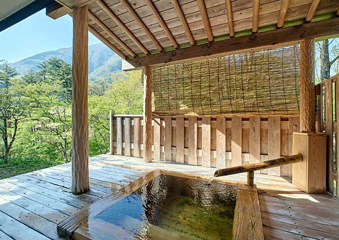 湯野上温泉 こぼうしの湯 洗心亭 露天風呂画像