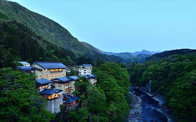 湯野上温泉 藤龍館 全景画像
