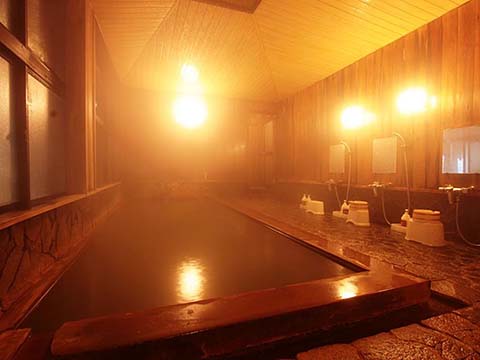 平湯温泉湯の平館大浴場画像