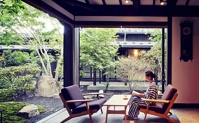 川原湯温泉 山木館 寛ぎの空間画像