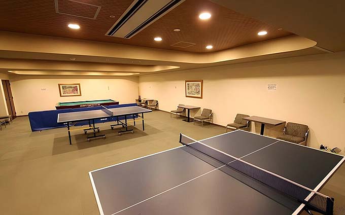 十勝幕別温泉グランヴィリオホテル 卓球台とビリヤード台画像