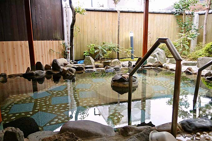 浜坂温泉 魚と屋 露天風呂画像