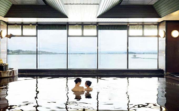片山津温泉 大江戸温泉物語Ｐｒｅｍｉｕｍ加賀まるや 絶景展望大浴場画像