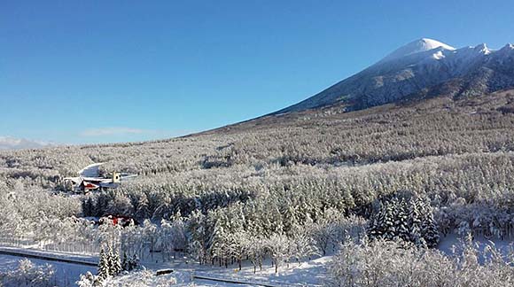 八幡平温泉 アクティブリゾーツ岩手八幡平 岩手山冬景色画像