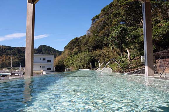 稲取温泉 SPA・RESORT竜宮の使い 露天風呂画像