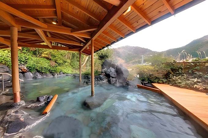 嵯峨沢温泉 嵯峨沢館 露天風呂画像