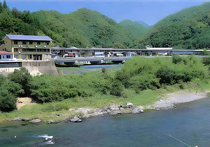 清流四万十の里 十和温泉 全景画像