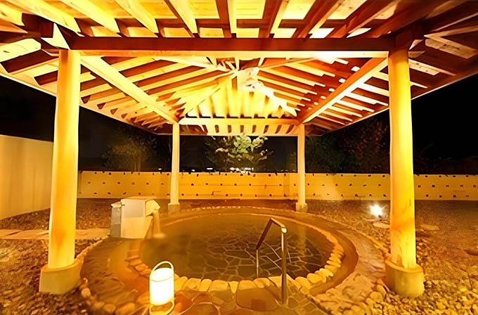 小野小町温泉 セントラーレホテル京丹後 露天風呂画像