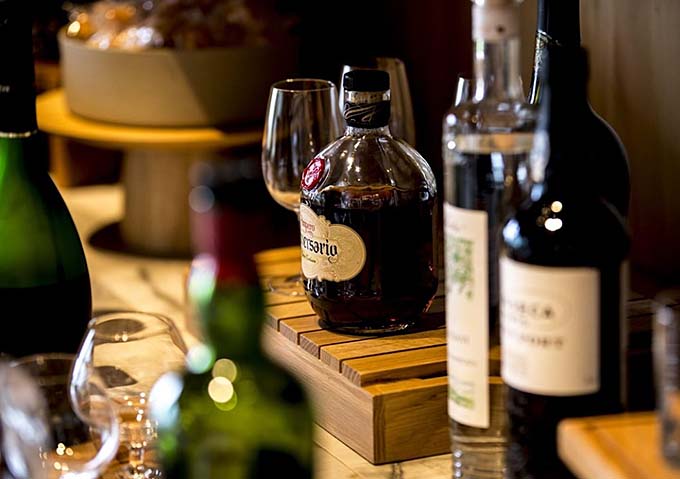 間人温泉 炭平 ウィスキーとワイン画像