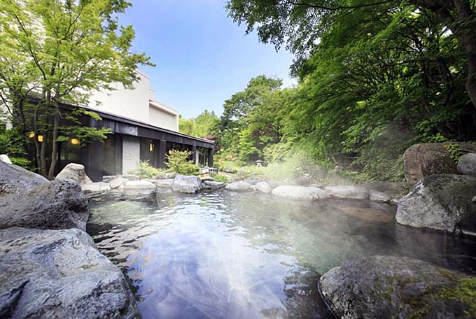 春日温泉 自然体験リゾート かすがの森 露天風呂画像