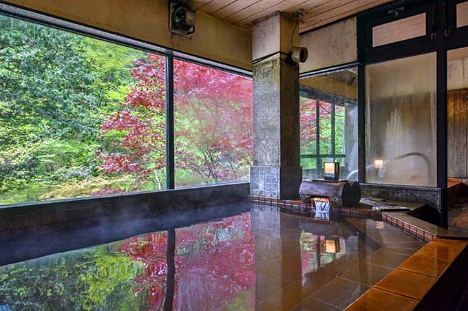 山の宿 明治温泉 御射鹿の湯 展望大浴場画像