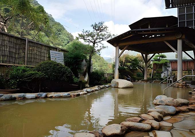 裾花峡温泉 うるおい館 露天風呂画像