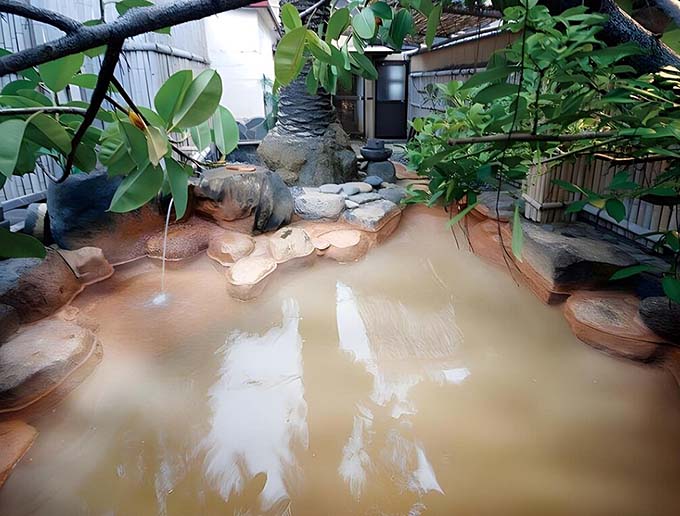 湯ノ本温泉 奥壱岐の千年湯 平山旅館 露天風呂画像