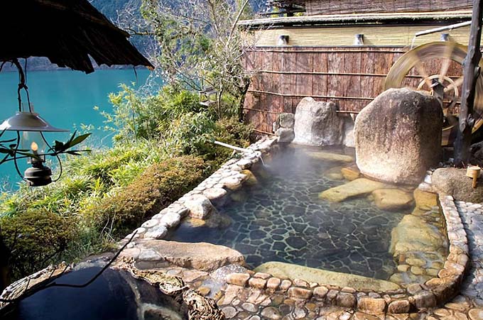 十津川温泉 湖泉閣 吉乃屋 露天風呂画像
