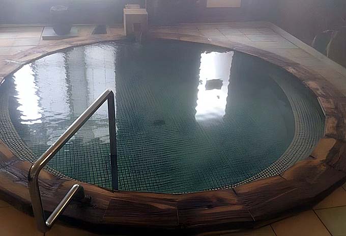 雲母温泉 かくれ里 清流荘 丸風呂画像