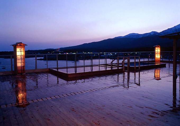 佐渡加茂湖温泉 湖畔の宿 吉田家 絶景露天風呂画像