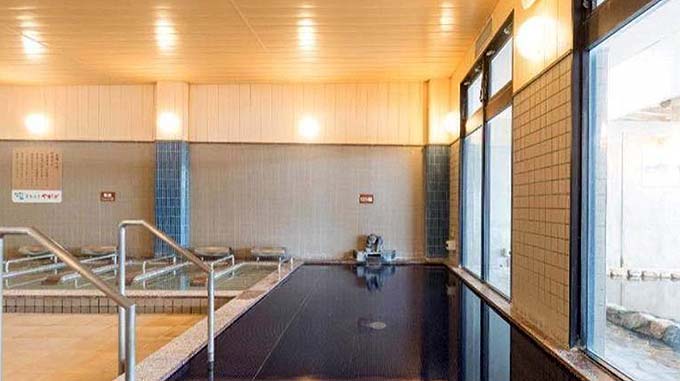 安田温泉 やすらぎ 大浴場画像