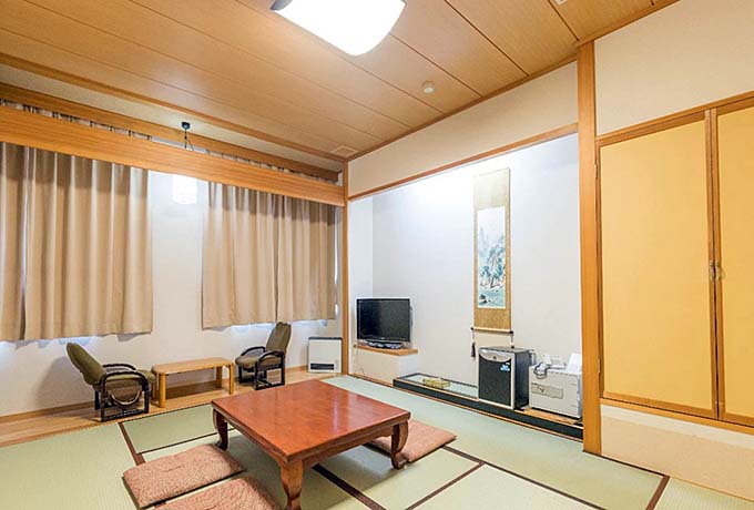 安田温泉 やすらぎ 和室画像