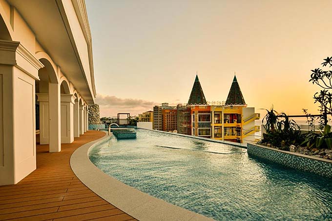 北谷温泉レクー沖縄北谷スパ＆リゾート 絶景インフィニティプール画像