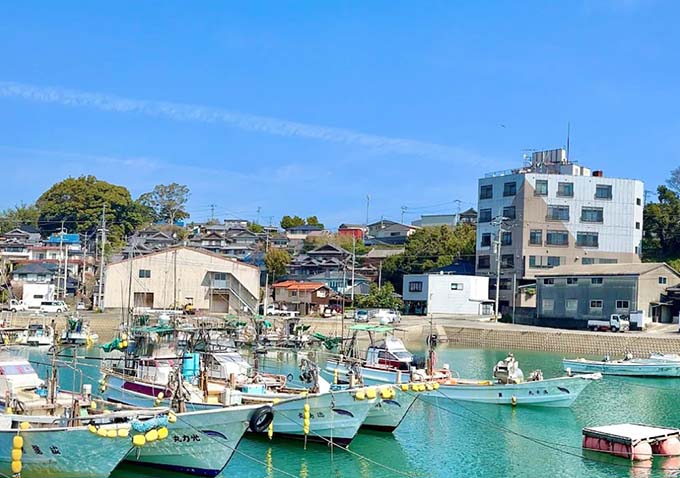 たら竹崎温泉 一福荘と竹崎漁港画像