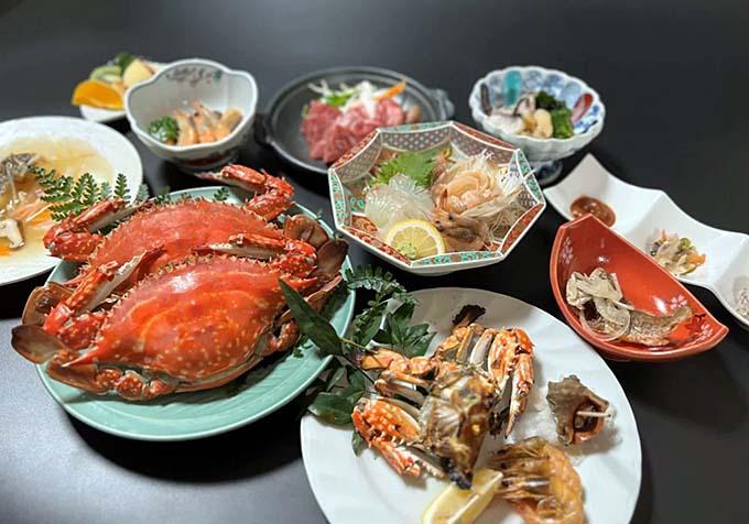 たら竹崎温泉 一福荘 竹崎カニ料理イメージ画像