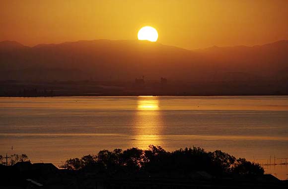 琵琶湖夕景画像