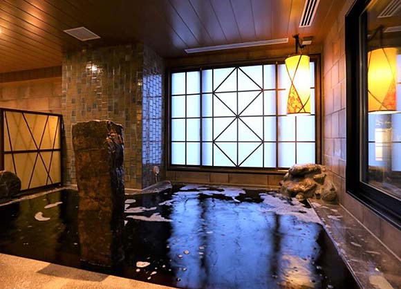 豊穣の湯 ドーミーイン池袋 黒湯大浴場画像