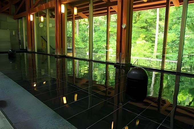 秋川渓谷 瀬音の湯 展望大浴場画像