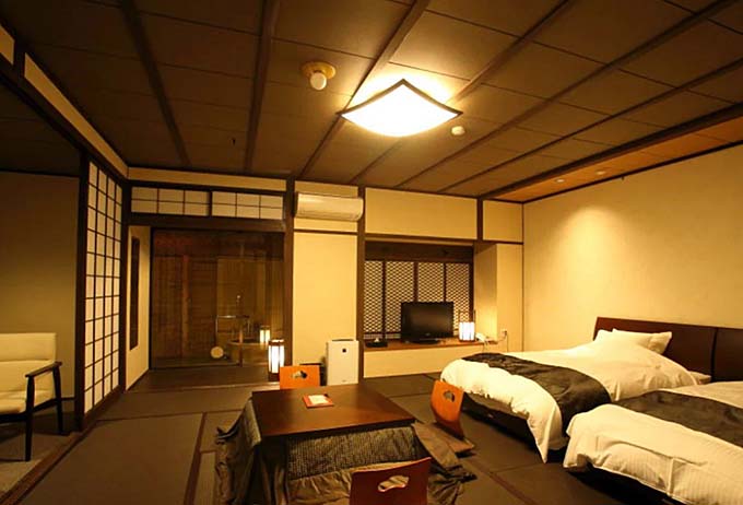 源泉の一軒宿 ふくみつ華山温泉 客室画像