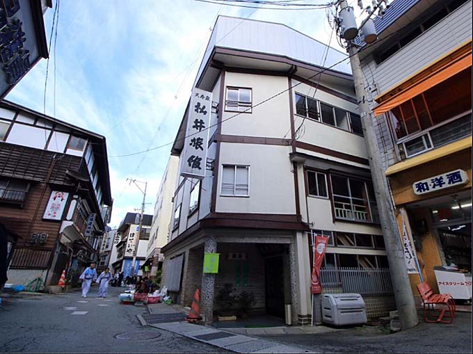 肘折温泉 松井旅館 温泉街画像