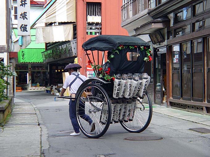 肘折温泉 松井旅館 人力車画像