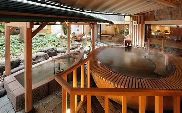 かみのやま葉山温泉 日本の宿古窯 露天風呂画像