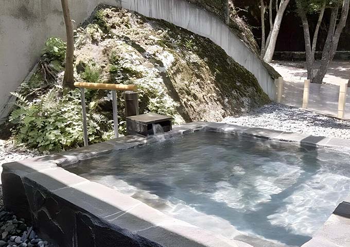 船山温泉 露天風呂画像