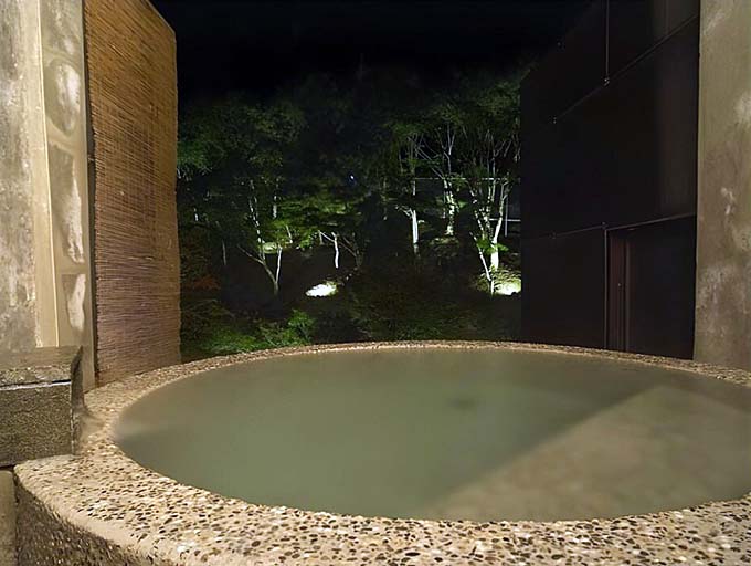 船山温泉 貸し切り露天風呂画像