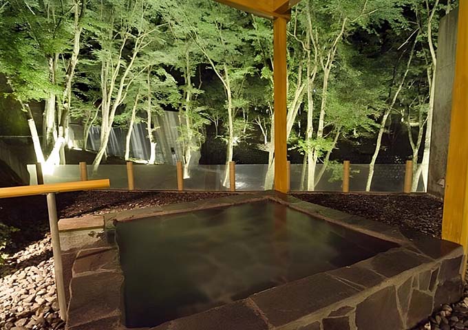 船山温泉 露天風呂画像